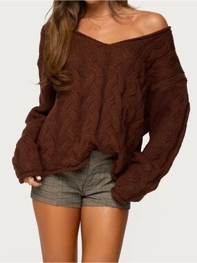 edikted Oversized Cable Knit Sweater